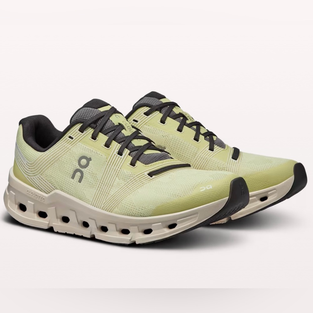 Like New Cloud Go On Cloud Running Shoes